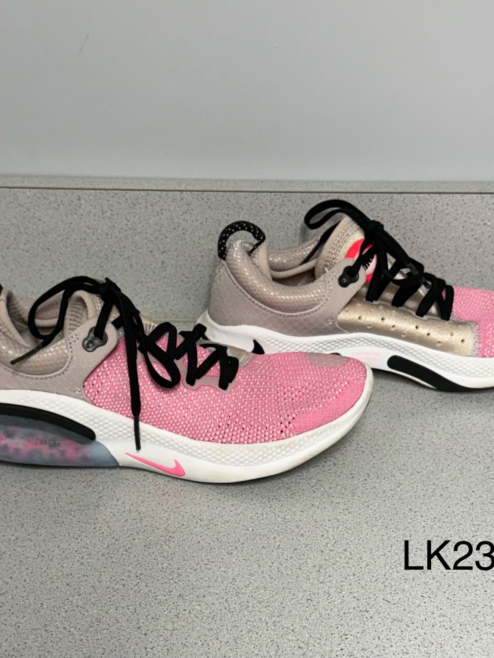 Nike Joyride Run Flyknit Platinum Violet Pink Sneakers Women’s Size 8